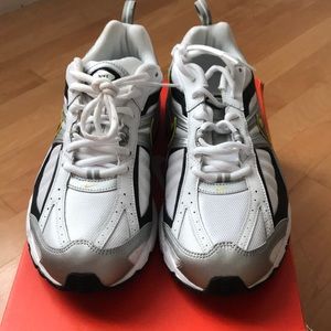 Men's Nike sneakers - new without tags, never worn